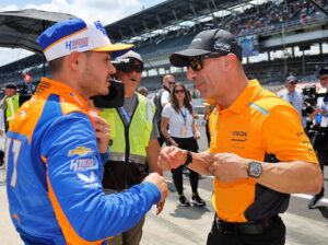 Kyle Larson Tony Kanaan Reserve